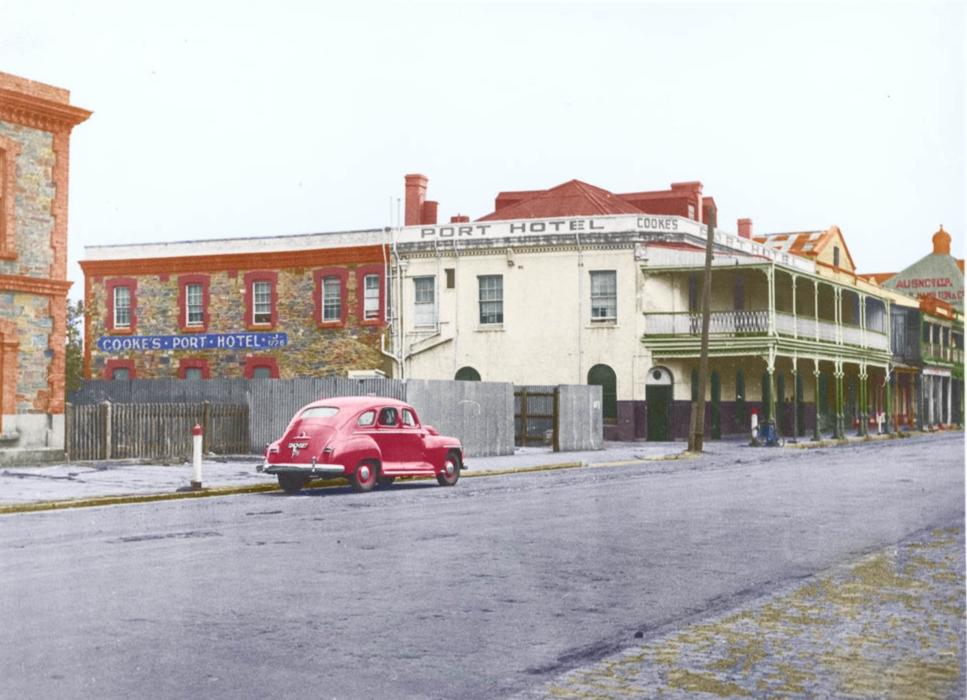 Street Scene or Automotive - Motorcycle scene